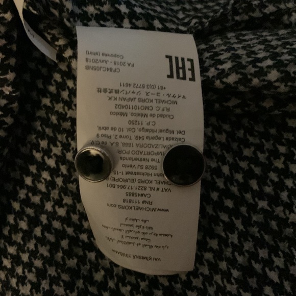 Michael Kors Men’s Casual Button Down Long a sleeve Size M Slim Fit. Like New! - Picture 4 of 4